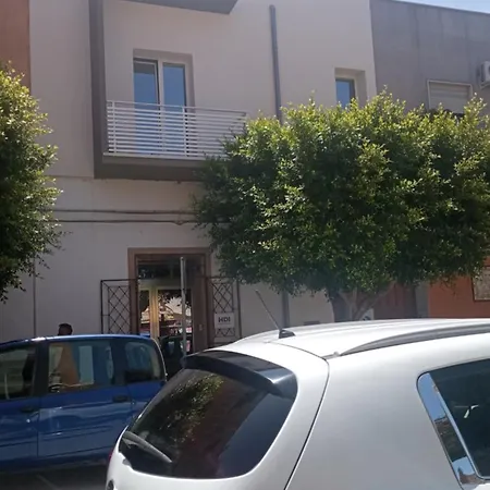 ベッド・アンド・ブレックファスト Rosso マルサラ