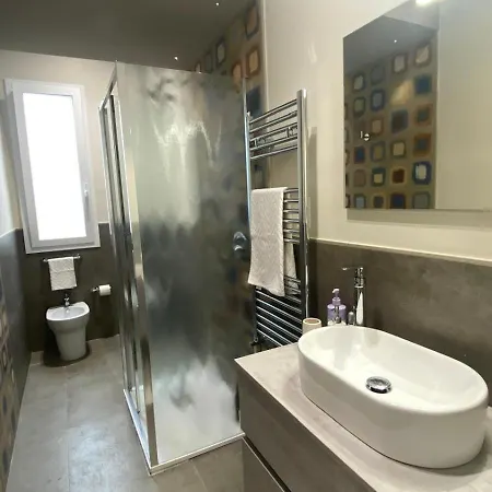 ベッド・アンド・ブレックファスト Rosso